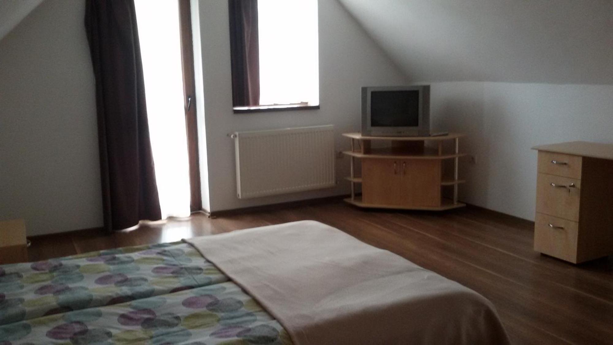 Casa Dancs Hotell Covasna Eksteriør bilde